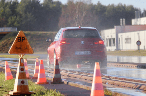 Winterreifentest von Autobild 2019: Bremswege bei Regen 